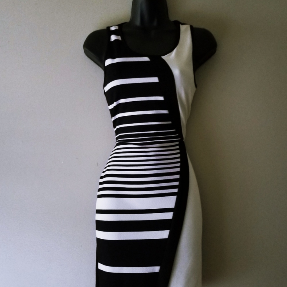 Black White Striped Womens Dress Size Medium